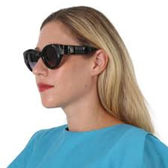 Meadow Grey Gradient Oval Ladies Sunglasses - Picture 2 of 2